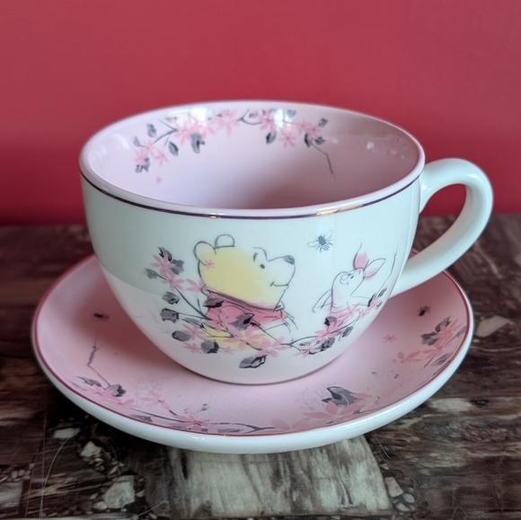 Disney ©️ Winnie the Pooh Teacup & Saucer Set, Cherry Blossom 🌸 design - Picture 2 of 8